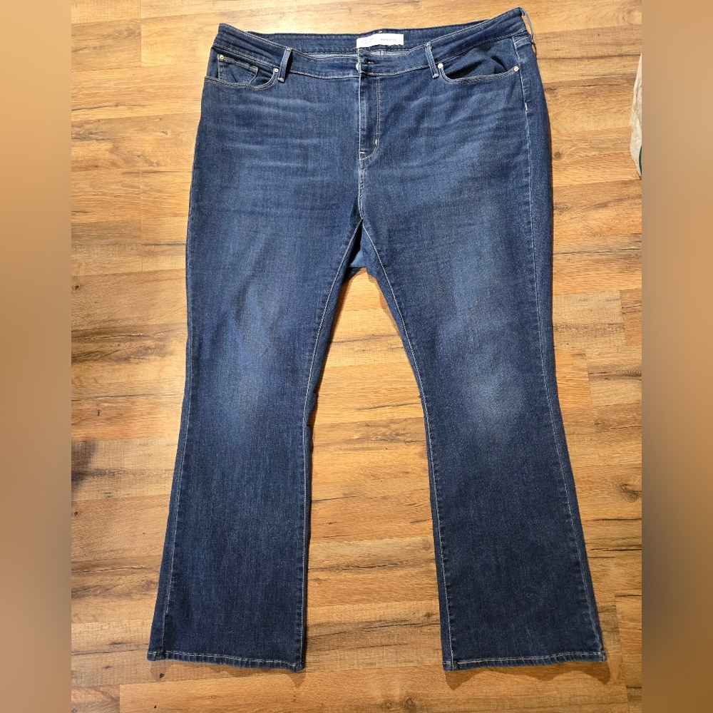 SIGNATURE LEVI STRAUSS Mid Rise Bootcut Size 24